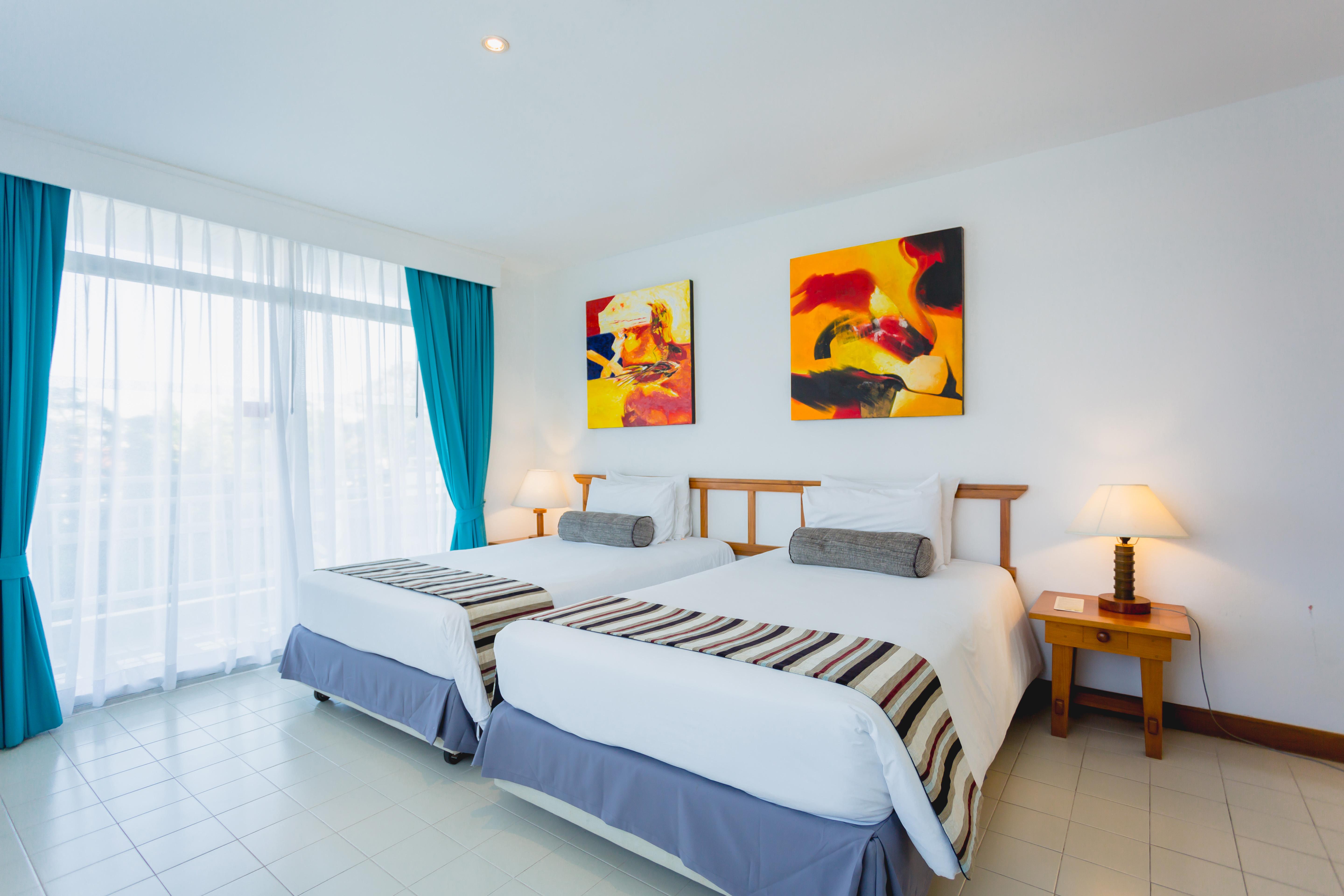 Waterfront Suites Phuket By Centara Karon Exterior photo